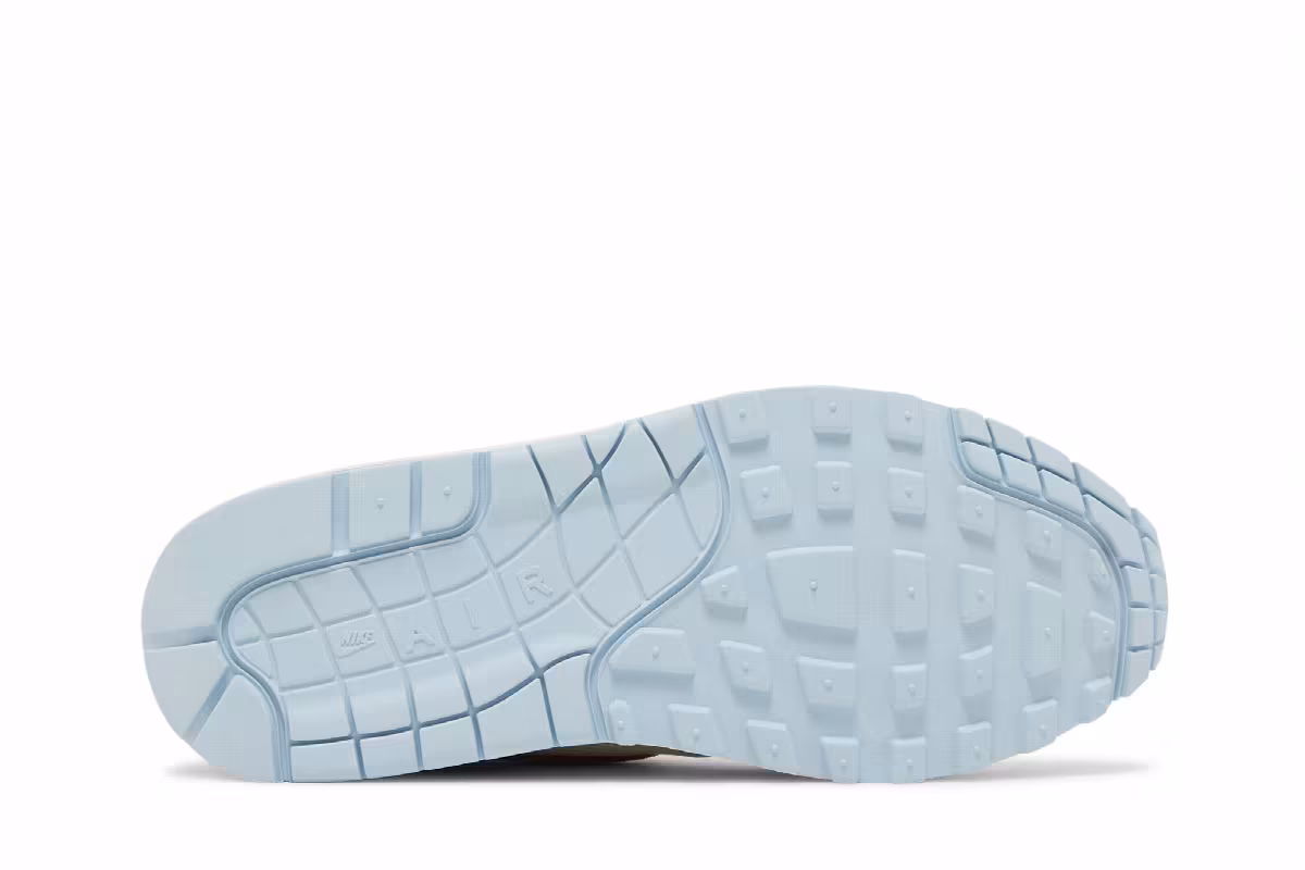 Nike Women's Air Max 1 Great Indoors, view 5