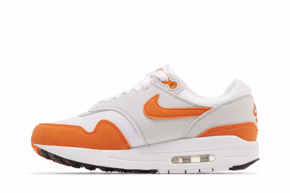 Nike Women's Air Max 1 Safety Orange, view 4