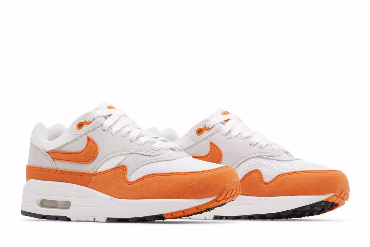 Nike Women's Air Max 1 Safety Orange, view 9