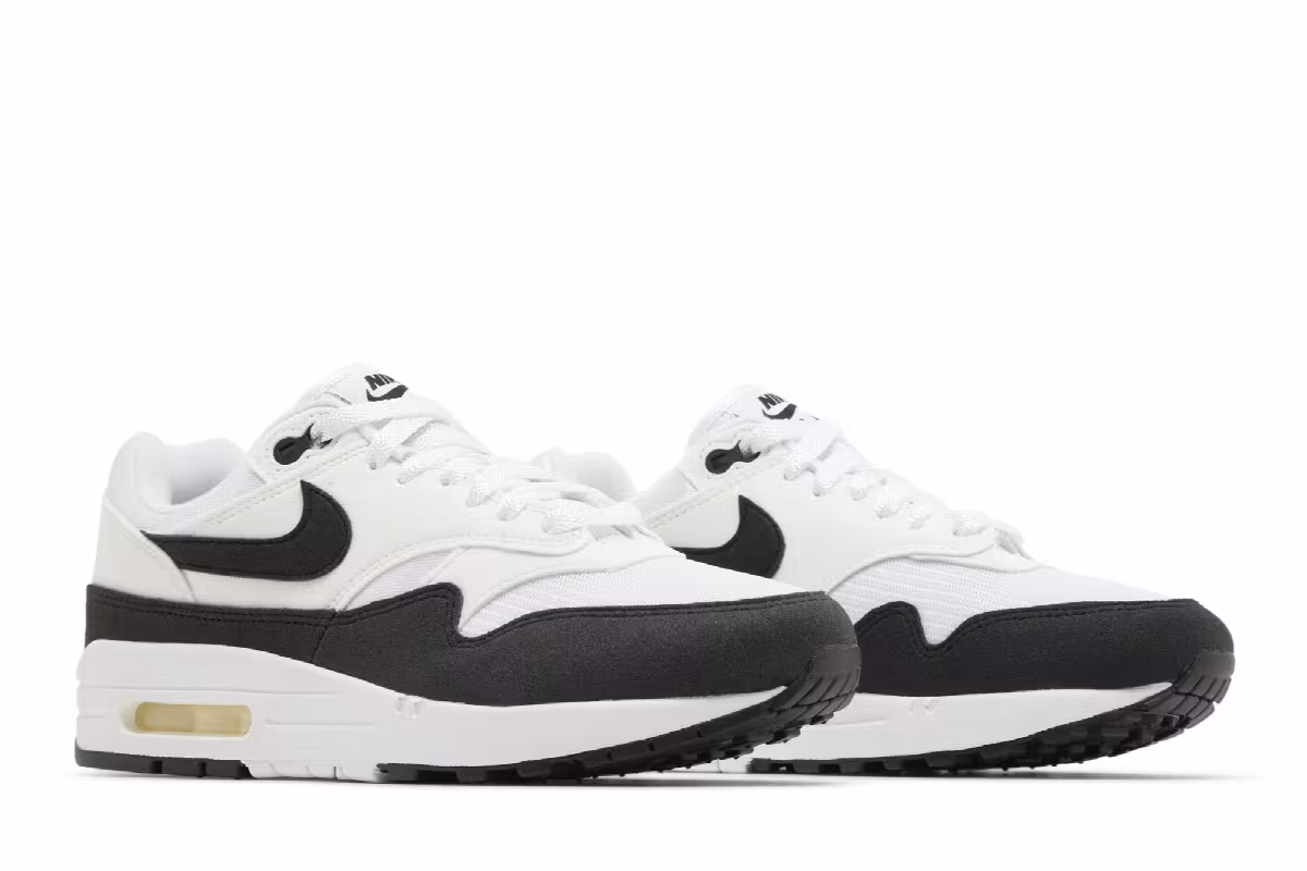 Nike Women's Air Max 1 White Black, view 9