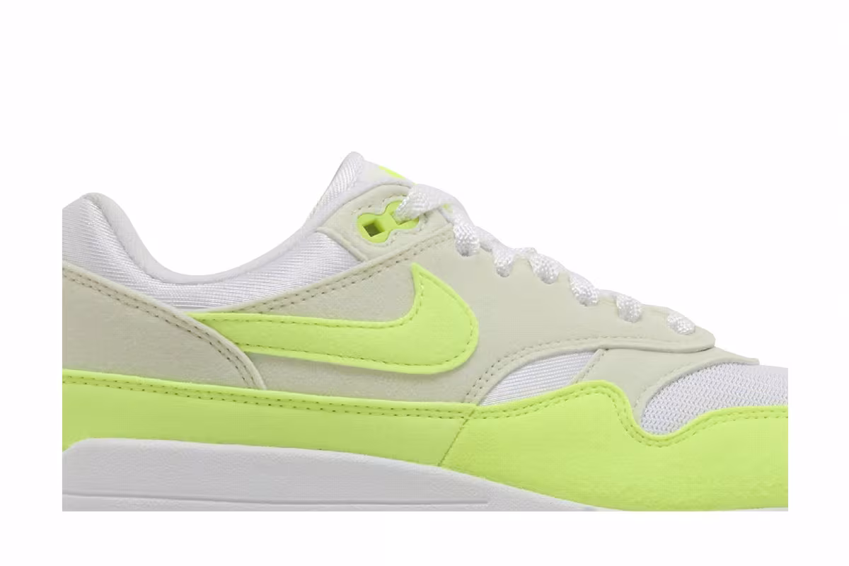 Nike Women's Air Max 1 Volt, view 3