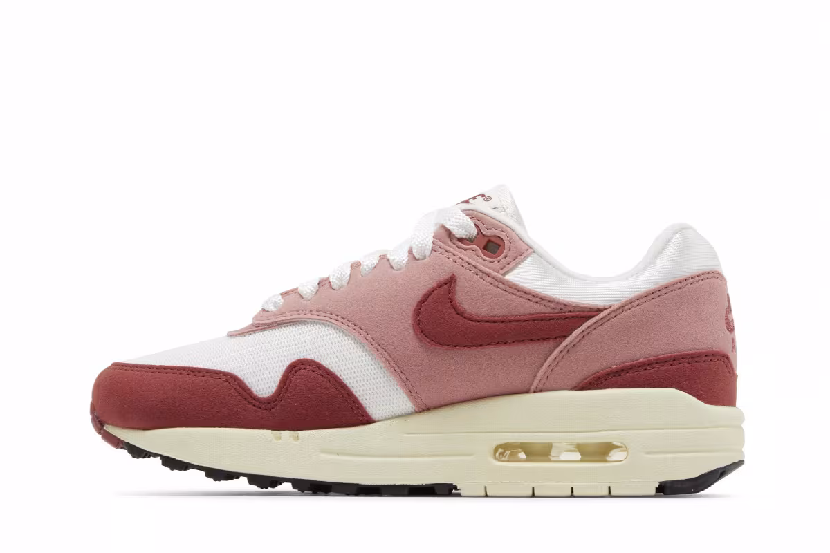 Nike Women's Air Max 1 Red Stardust, view 4