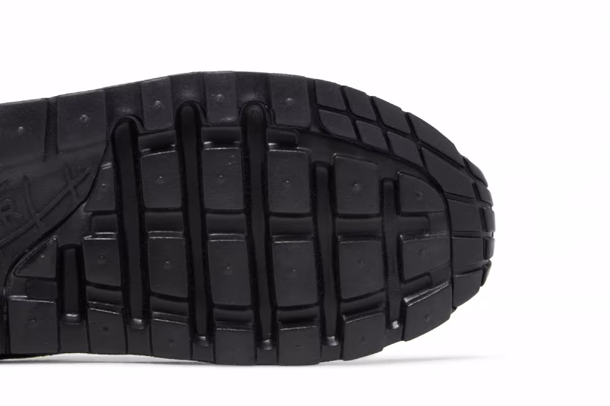 Nike Air Max 1 GS Triple Black, view 6
