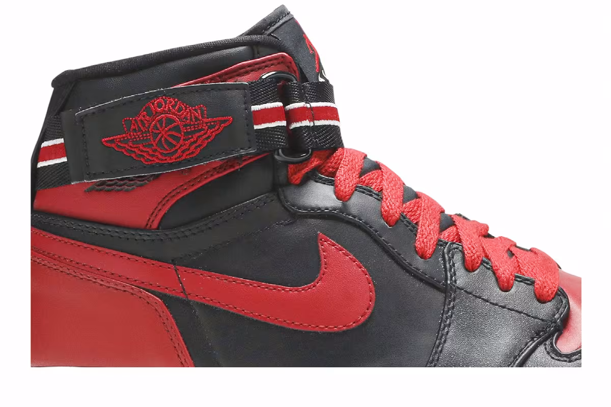 Air Jordan 1 High Strap Bred, view 3