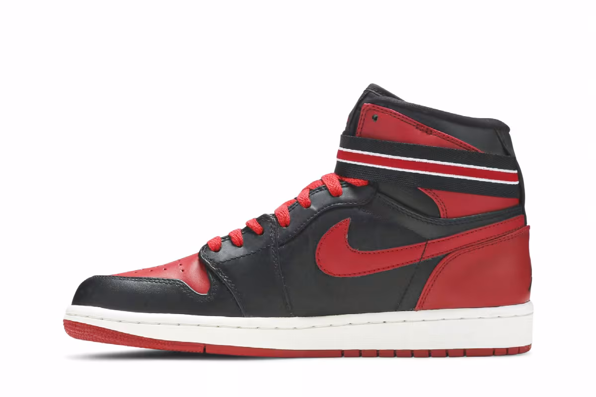 Air Jordan 1 High Strap Bred, view 4