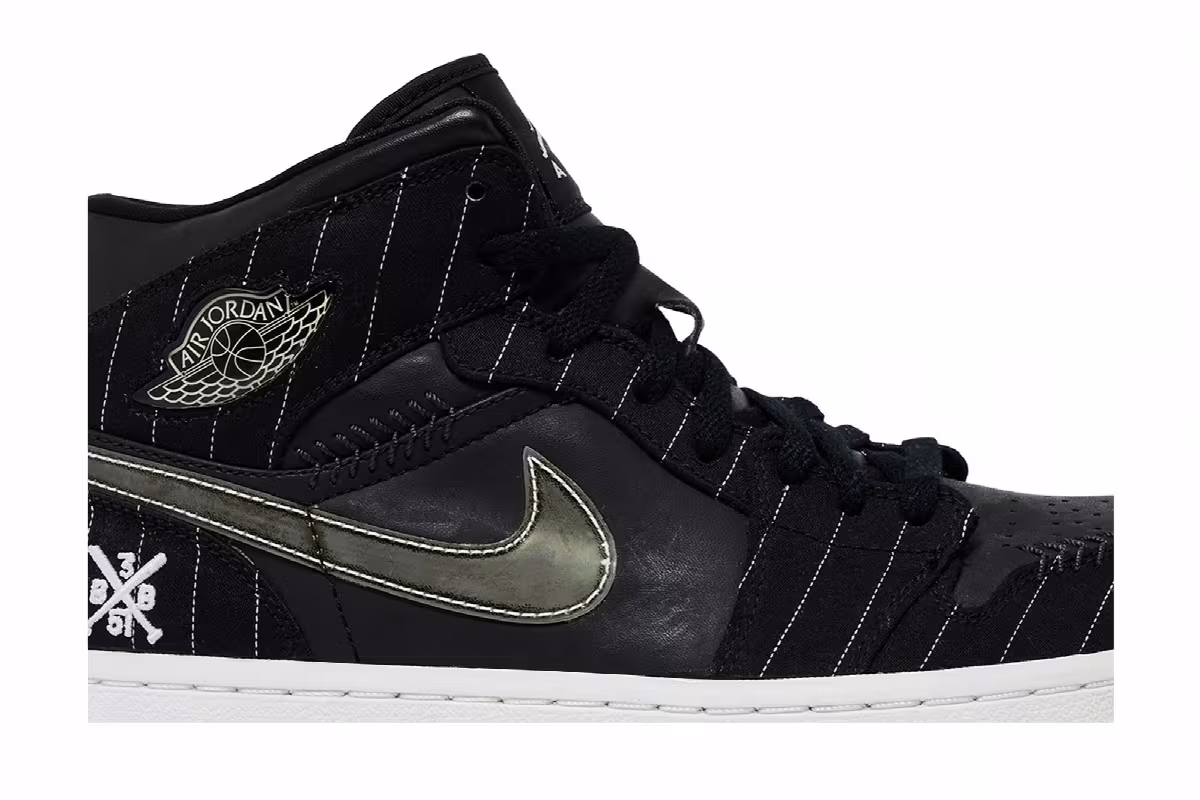 Air Jordan 1 Barons - Away, view 3