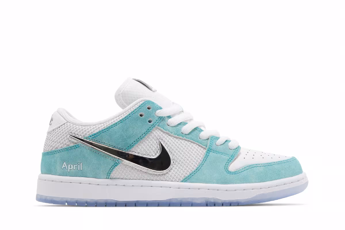 April Skateboards x Nike Dunk Low SB Turbo Green, view 2