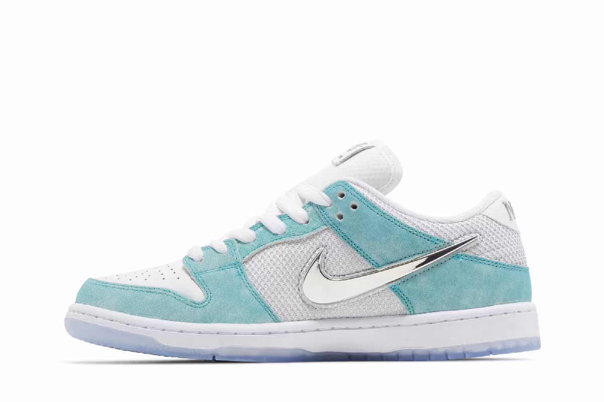 April Skateboards x Nike Dunk Low SB Turbo Green, view 4