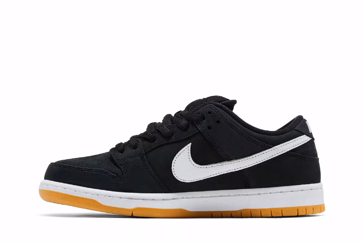 Nike Dunk Low SB Black Gum, view 4