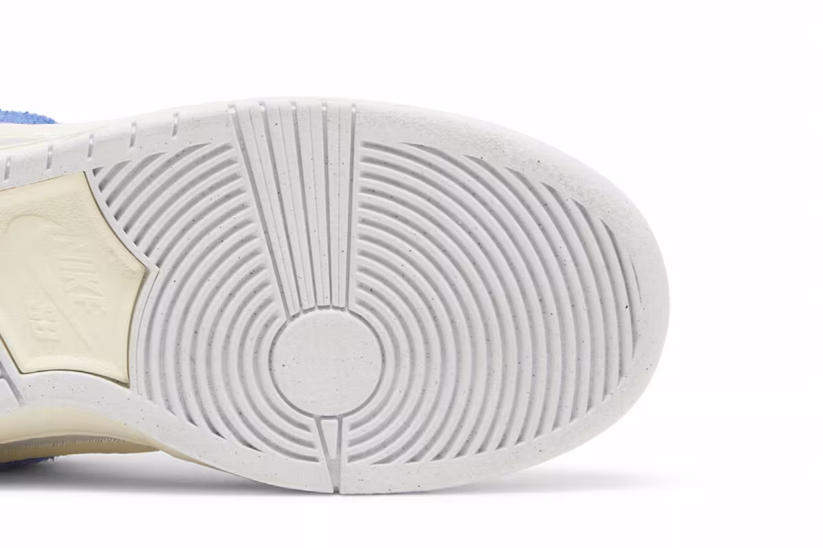 Fly Streetwear x Nike Dunk Low Pro SB Gardenia, view 6