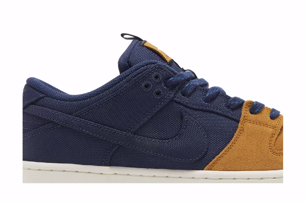 Nike Dunk Low SB Navy Desert Ochre, view 3