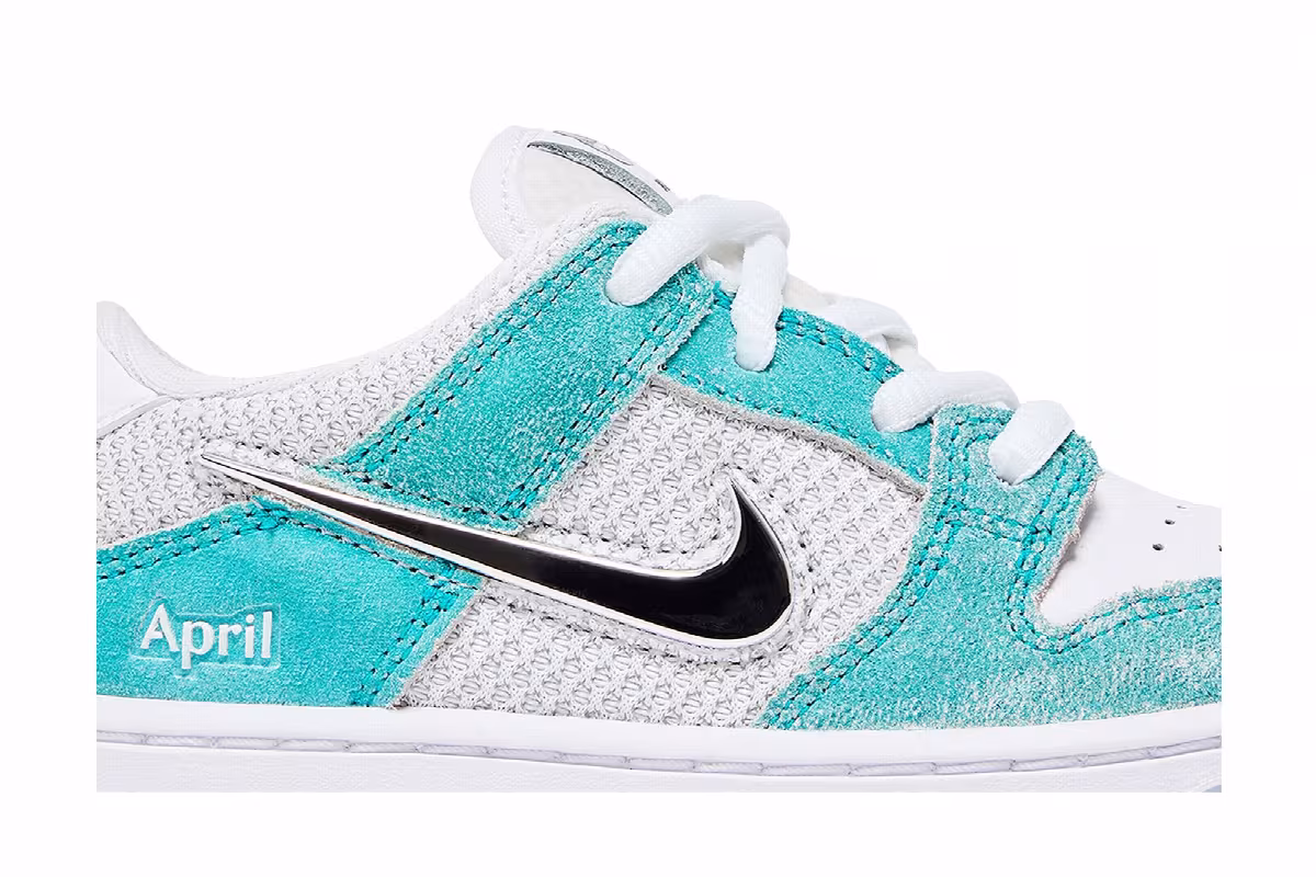 April Skateboards x Nike Dunk Low SB TD Turbo Green, view 3