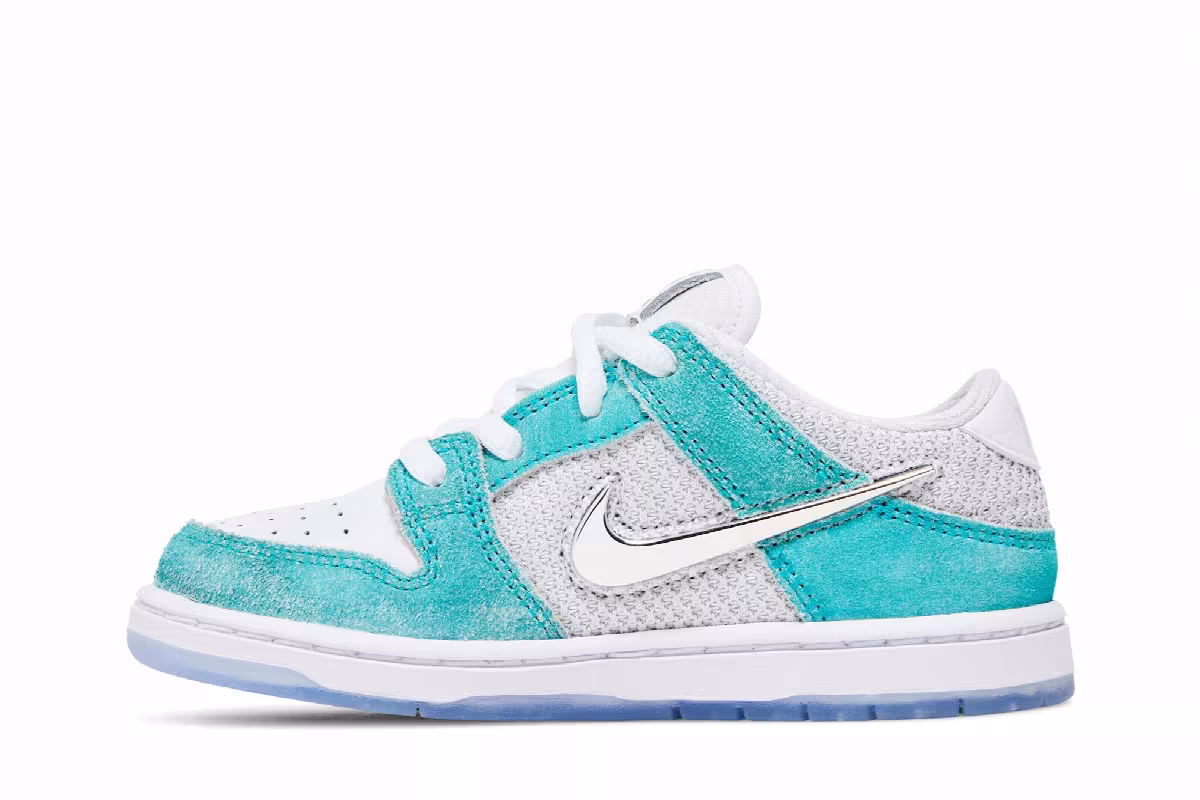 April Skateboards x Nike Dunk Low SB TD Turbo Green, view 4