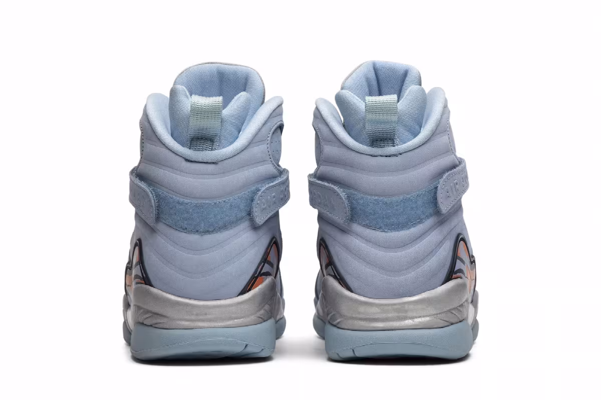 Women's Air Jordan 8 Ice Blue, view 7