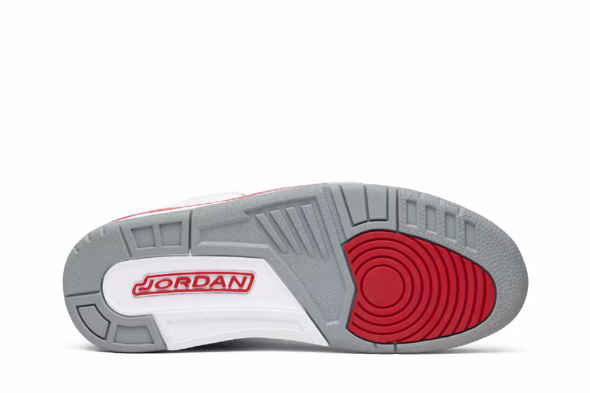 Air Jordan 3 Fire Red 2007, view 5