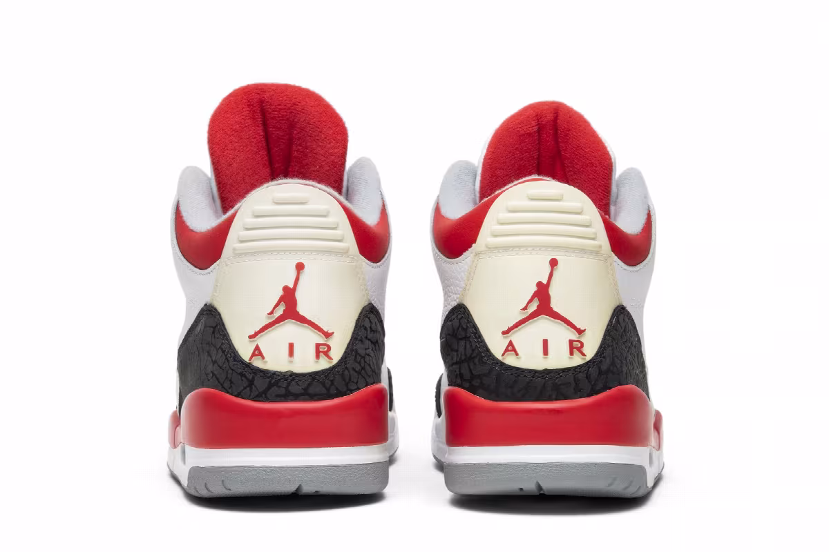 Air Jordan 3 Fire Red 2007, view 7