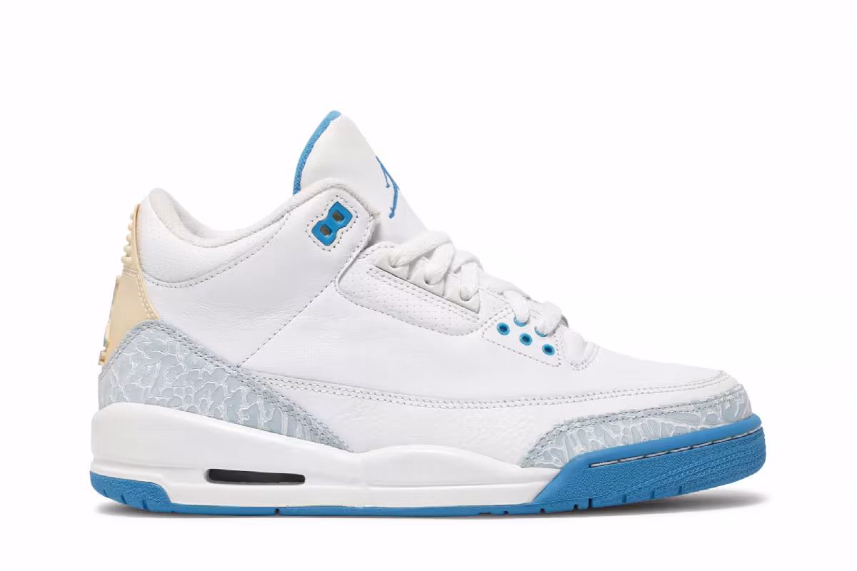 Women's Air Jordan 3 Harbor Blue, view 2