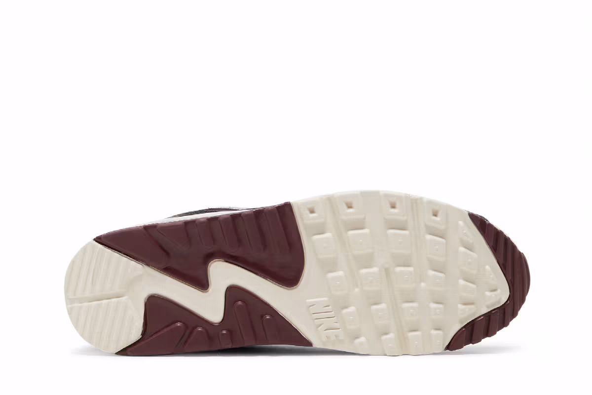 Nike Air Max 90 Burgundy Crush, view 5