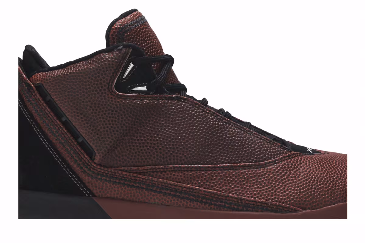Air Jordan 22 OG Basketball Leather, view 3