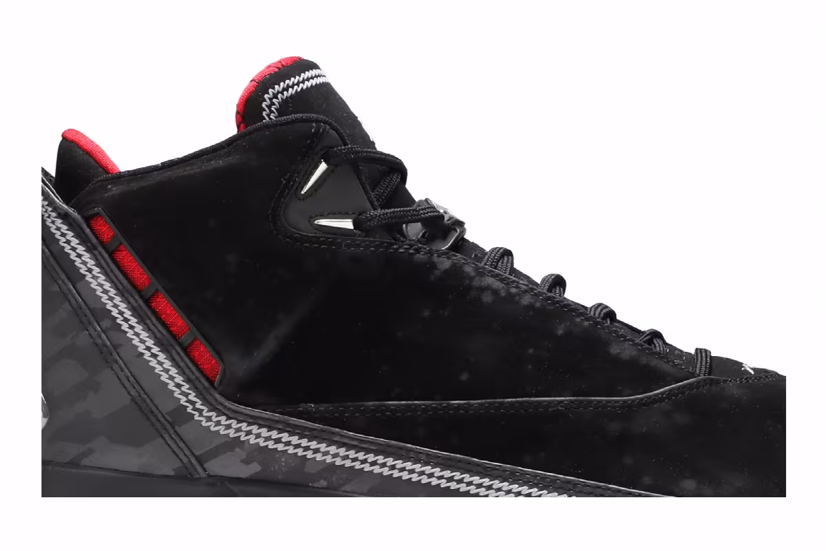 Air Jordan 22 OG Black Varsity Red, view 3