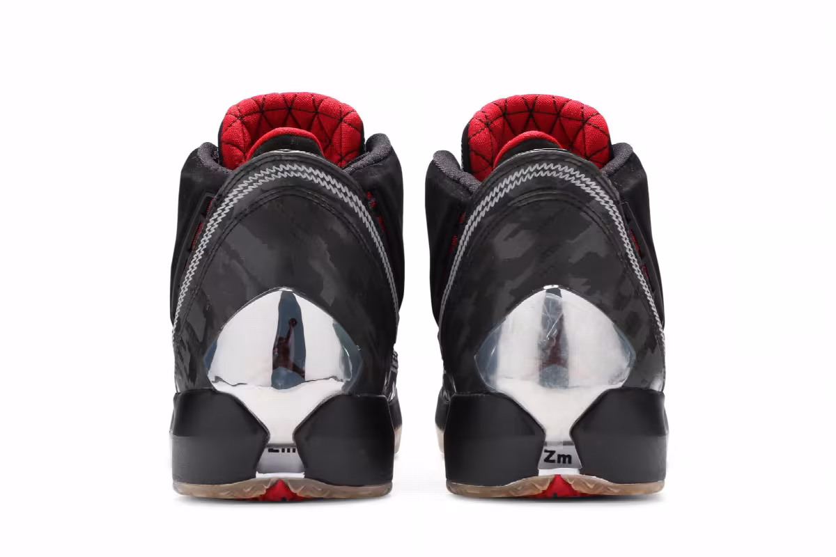 Air Jordan 22 OG Black Varsity Red, view 7