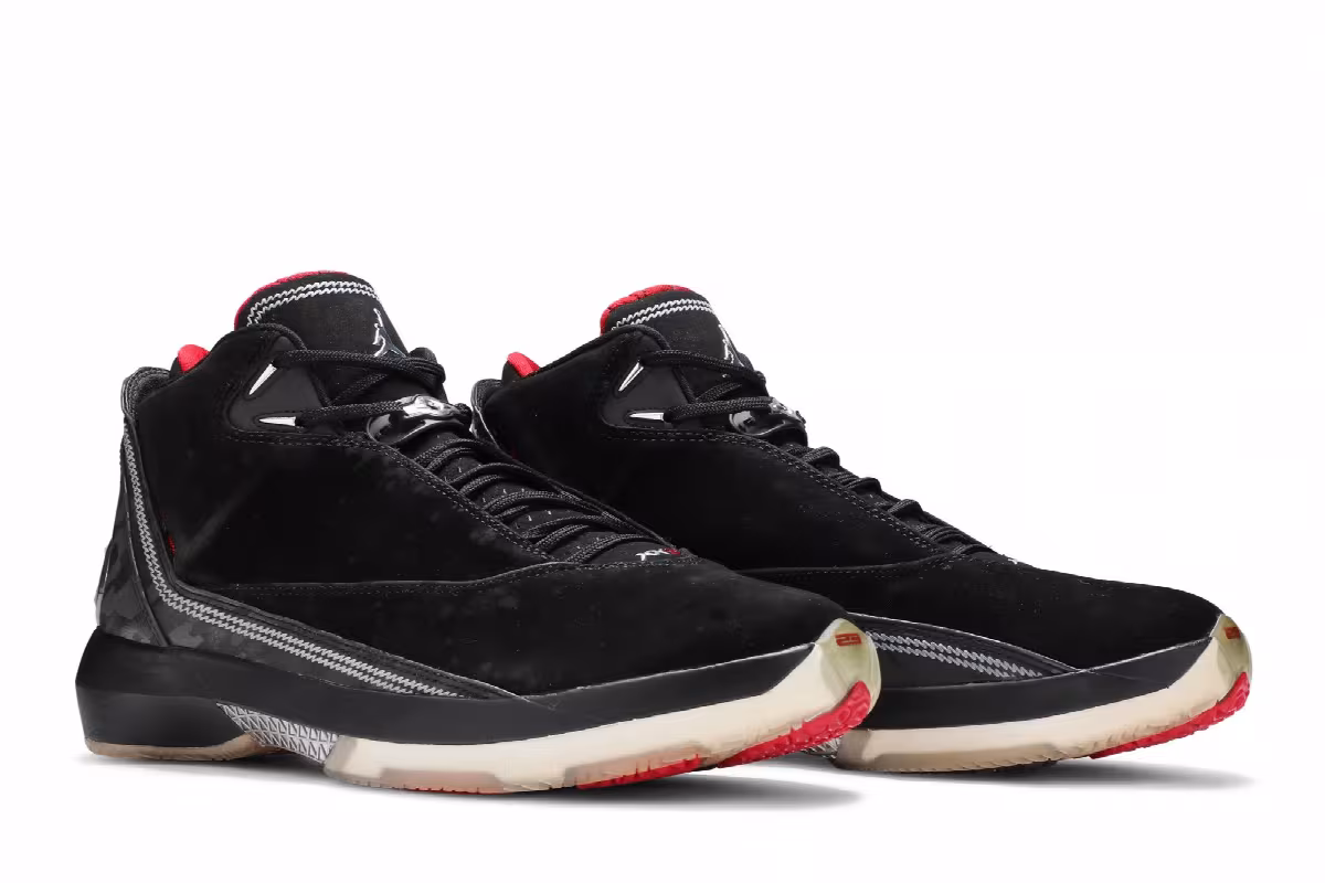 Air Jordan 22 OG Black Varsity Red, view 9