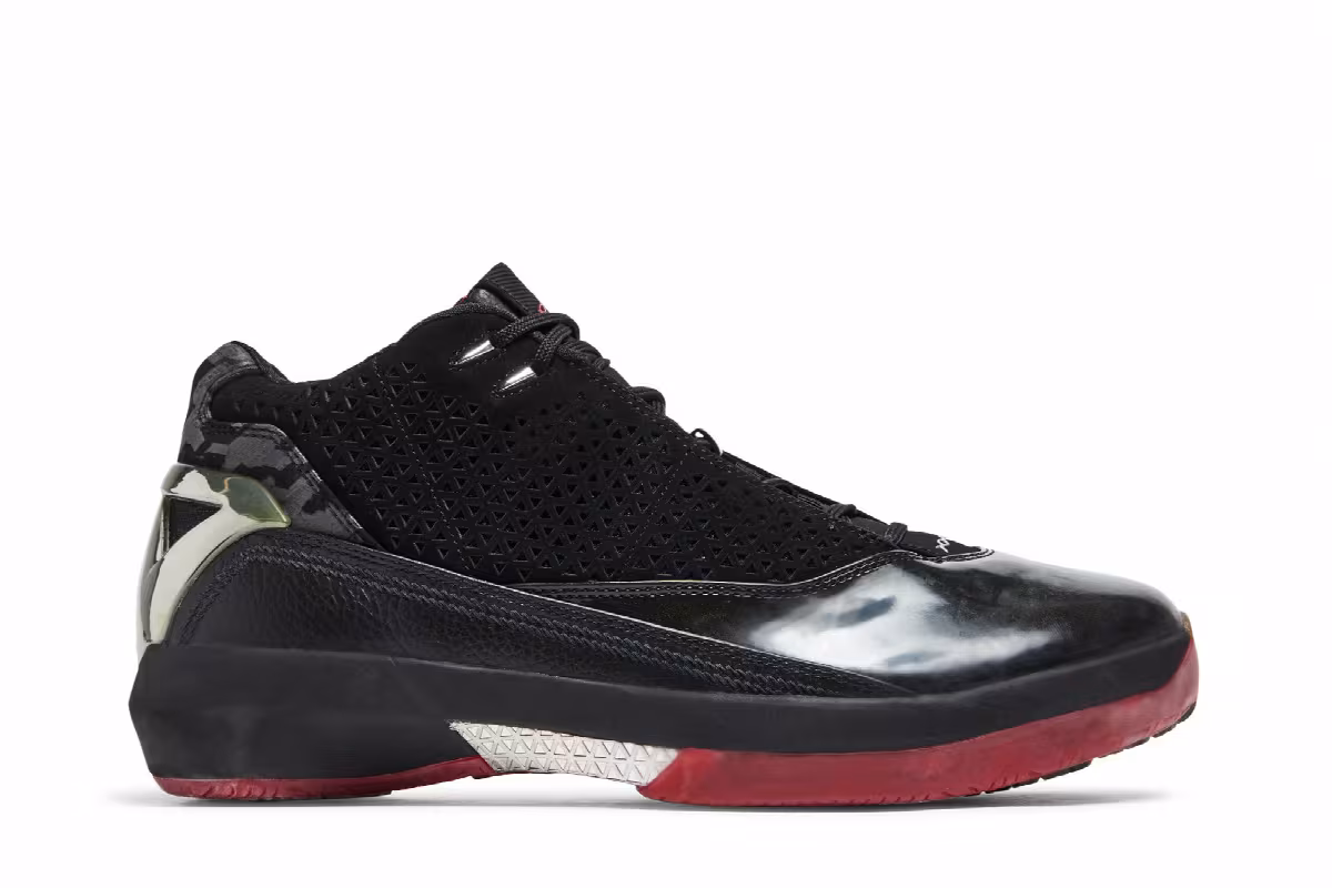 Air Jordan 22 OG 5/8 Black Varsity Red, view 2