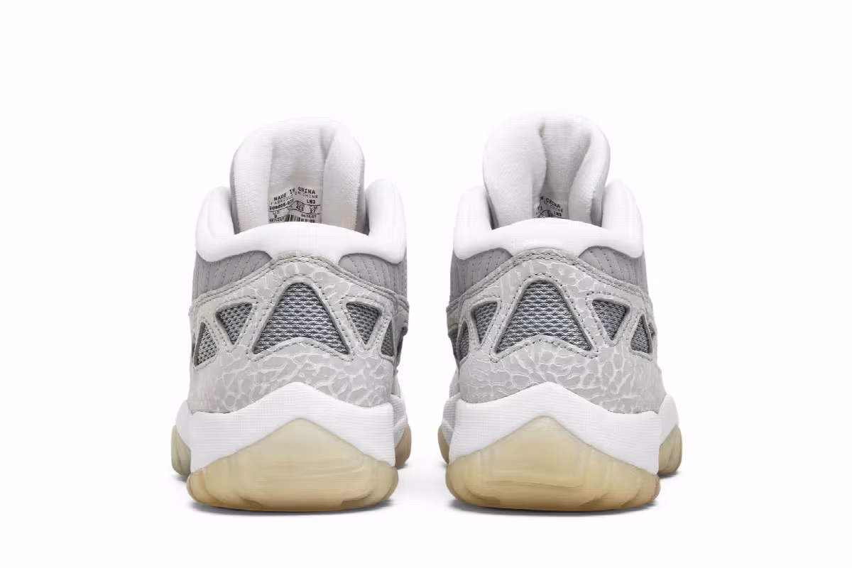 Air Jordan 11 Low IE Silver, view 7