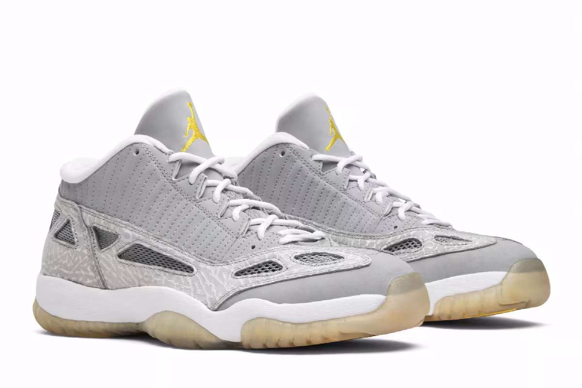 Air Jordan 11 Low IE Silver, view 9