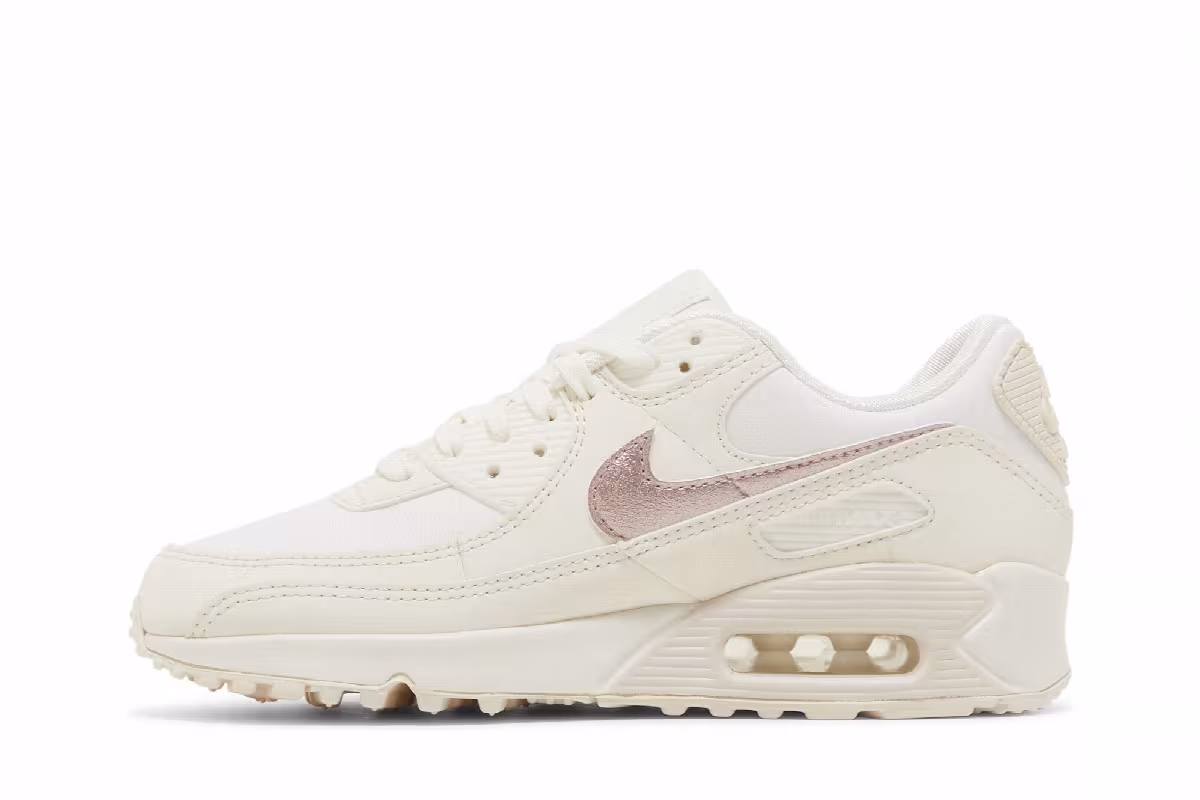 Nike Women's Air Max 90 Sail Pink Oxford, view 4