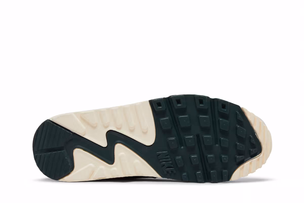Nike Women's Air Max 90 Sail Vintage Green, view 5