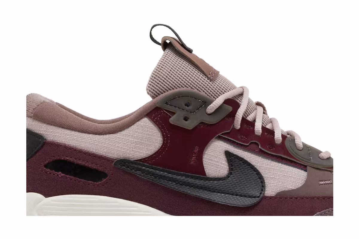 Nike Women's Air Max 90 Futura Diffused Taupe, view 3