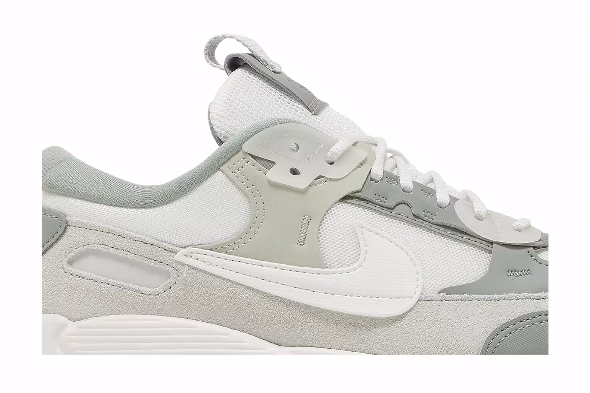 Nike Women's Air Max 90 Mint Green, view 3