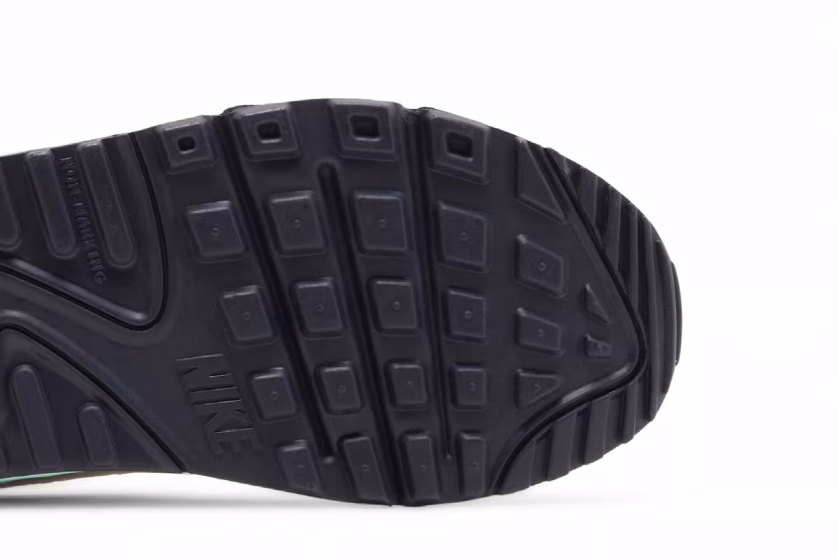 Nike Air Max 90 Leather SE GS Patches, view 6