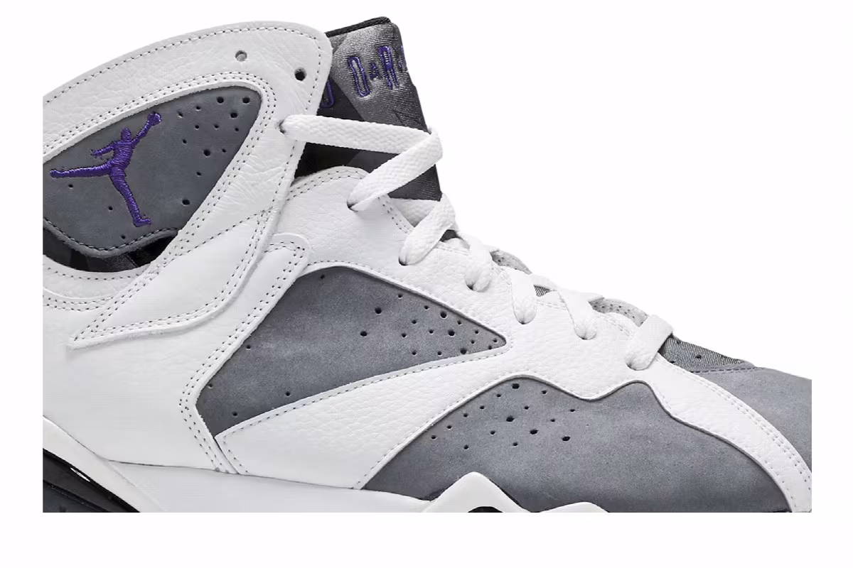 Air Jordan 7 Flint, view 3