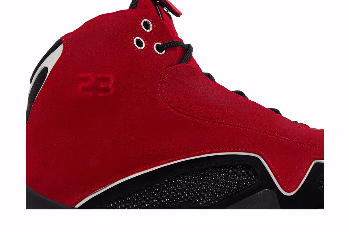 Air Jordan 21 OG Red Suede, view 3