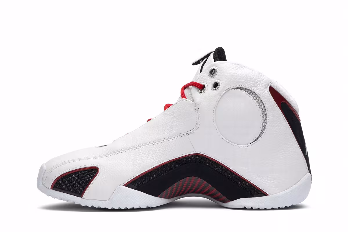 Air Jordan 21 OG White Varsity Red, view 4