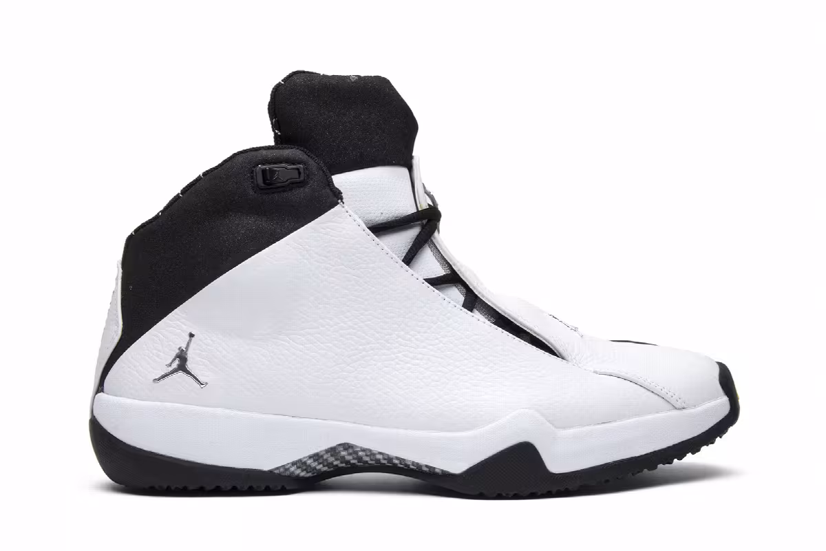 Air Jordan 21 OG Black White, view 2