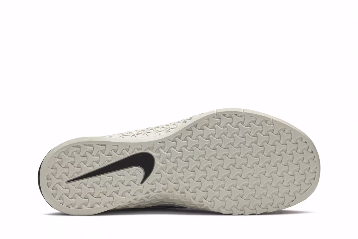 Nike Women's Metcon 4 XD MTLC Half Blue, view 5
