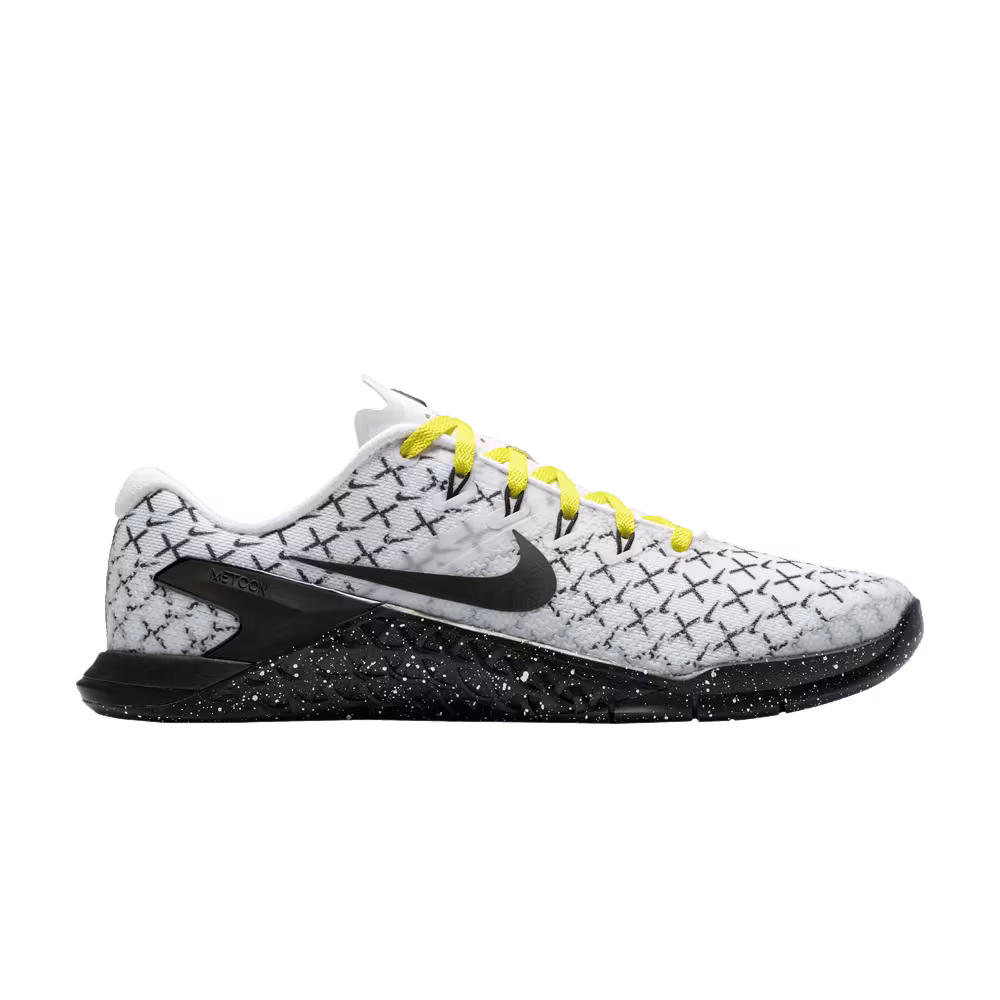 Nike Women's Metcon 4 Premium White Black Dynamic Yellow