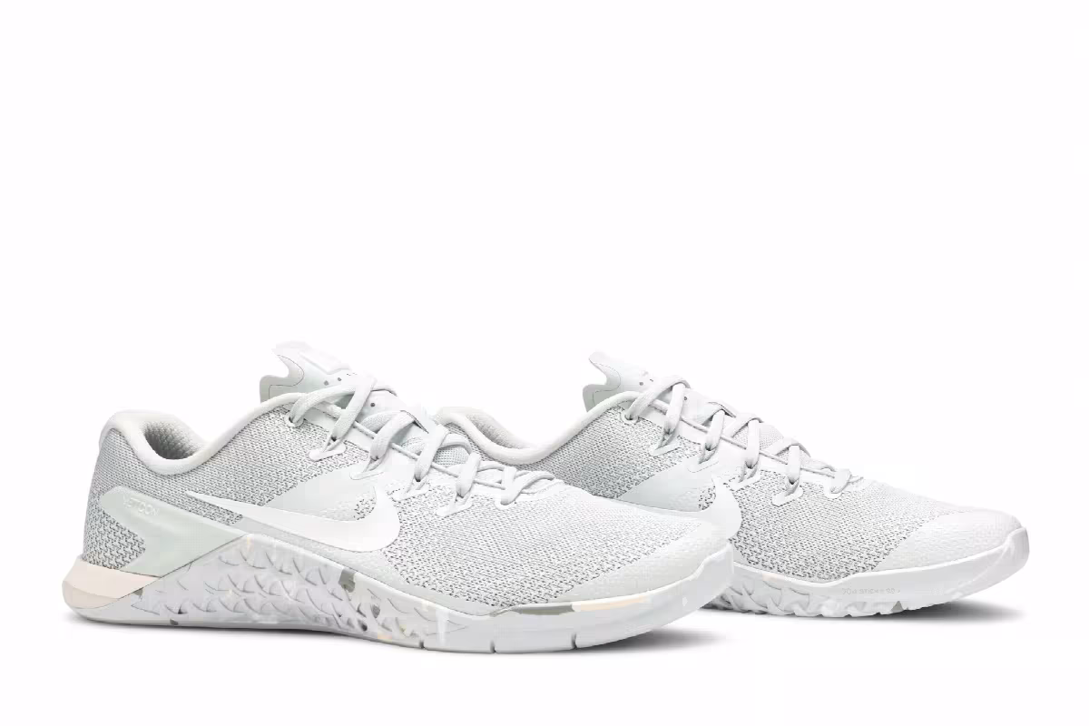 Nike Women's Metcon 4 Silver Guava, view 9