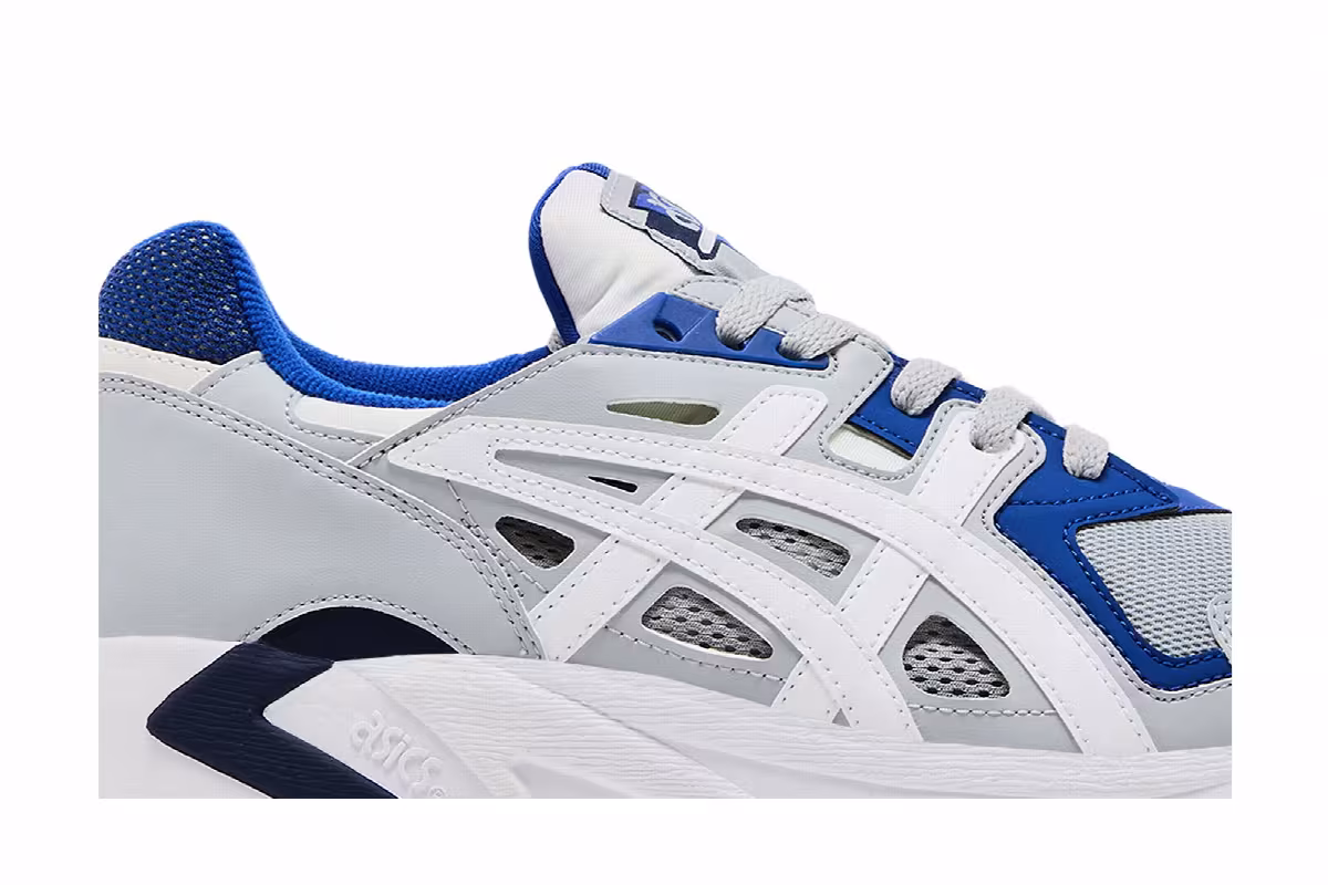 ASICS Gel DS Trainer OG Glacier Grey, view 3