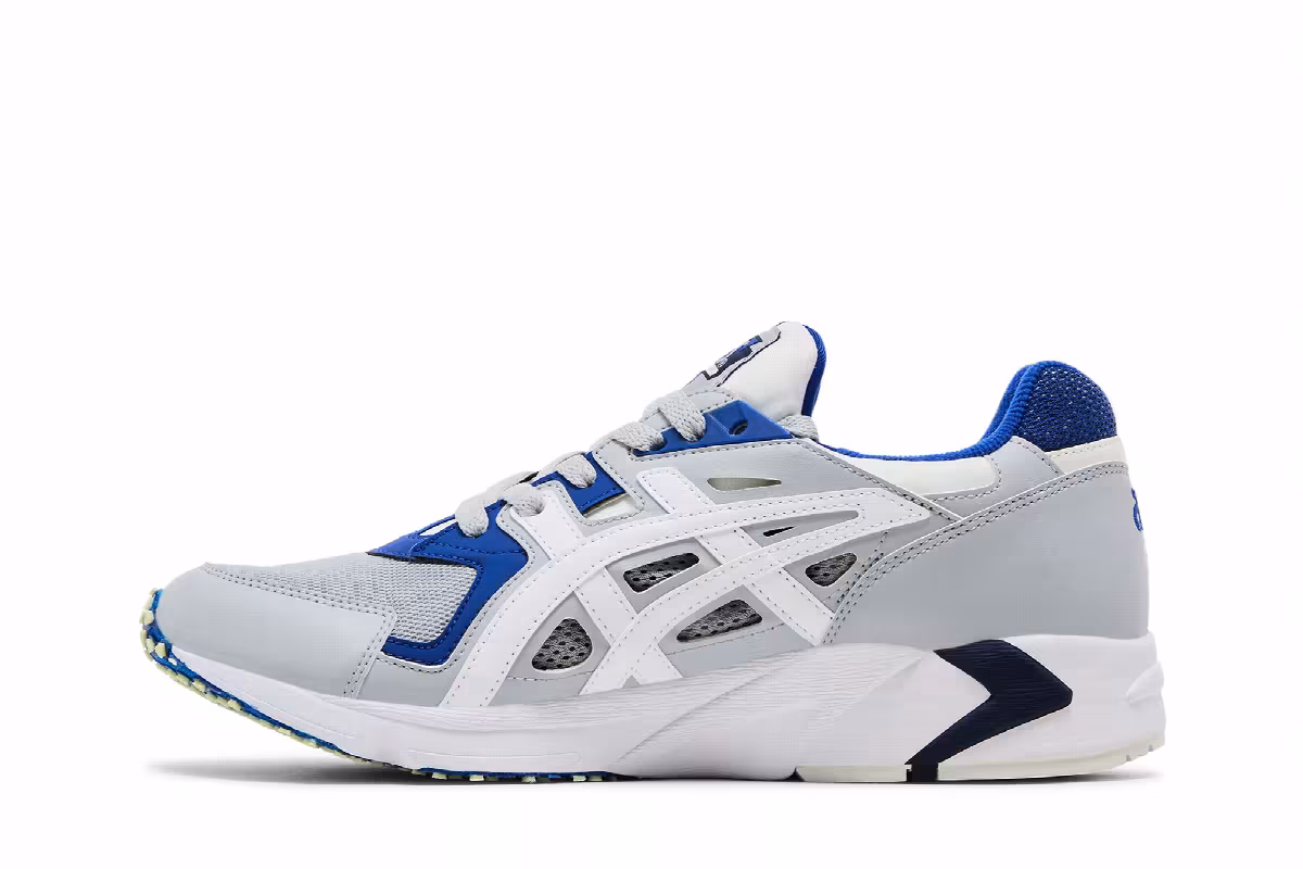 ASICS Gel DS Trainer OG Glacier Grey, view 4