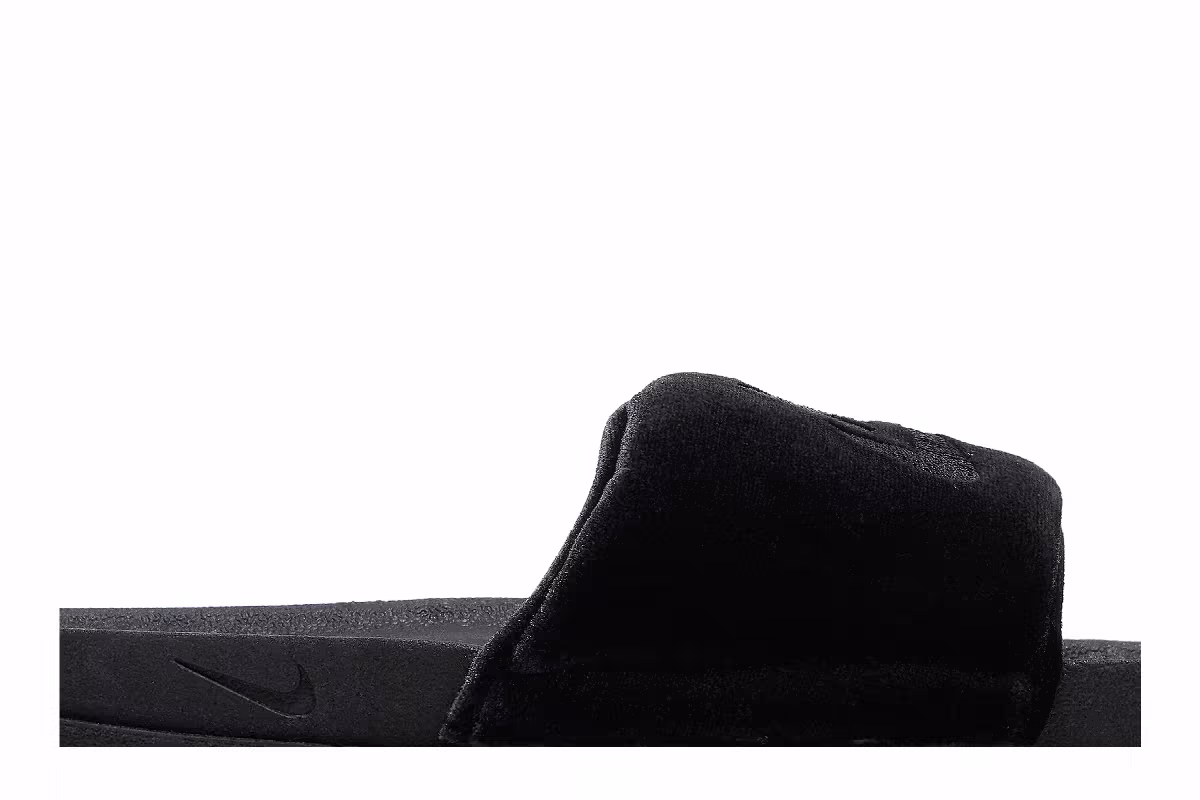 Nike Women's Offcourt Slide SE Triple Black, view 3