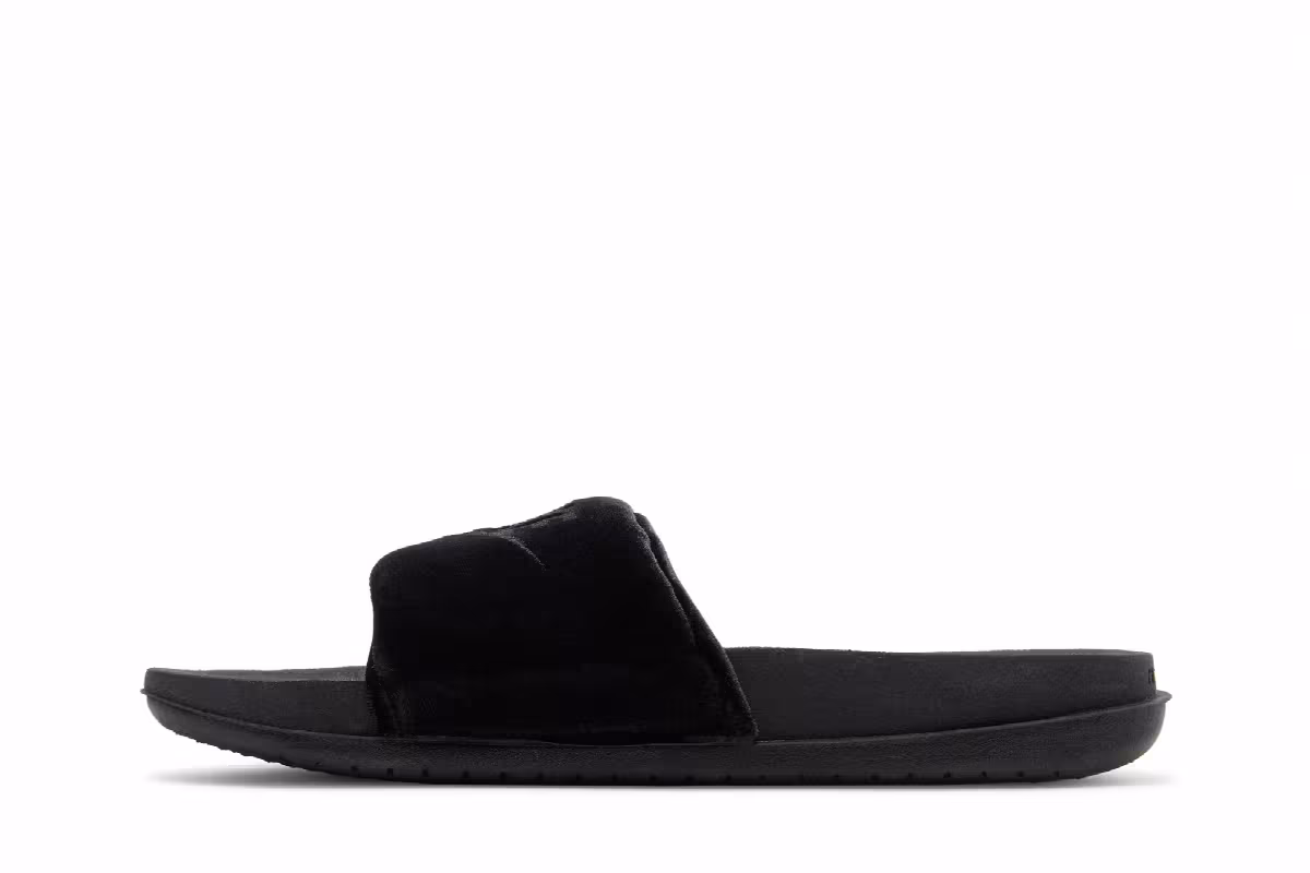 Nike Women's Offcourt Slide SE Triple Black, view 4