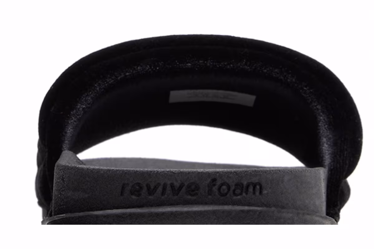 Nike Women's Offcourt Slide SE Triple Black, view 8
