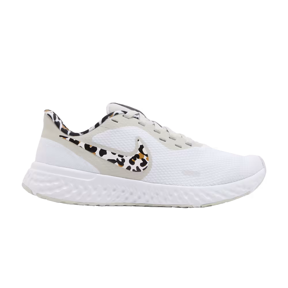 Nike Women's Revolution 5 Premium Leopard