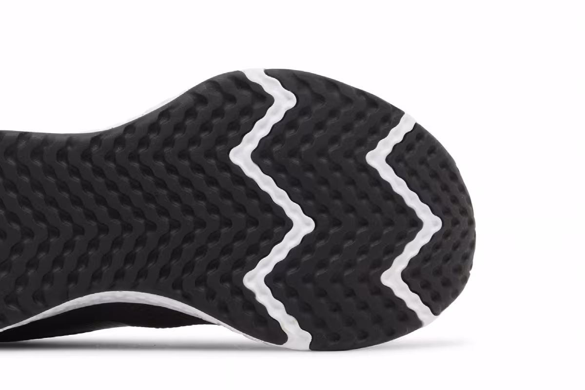 Nike Revolution 5 Extra Wide Bred, view 6