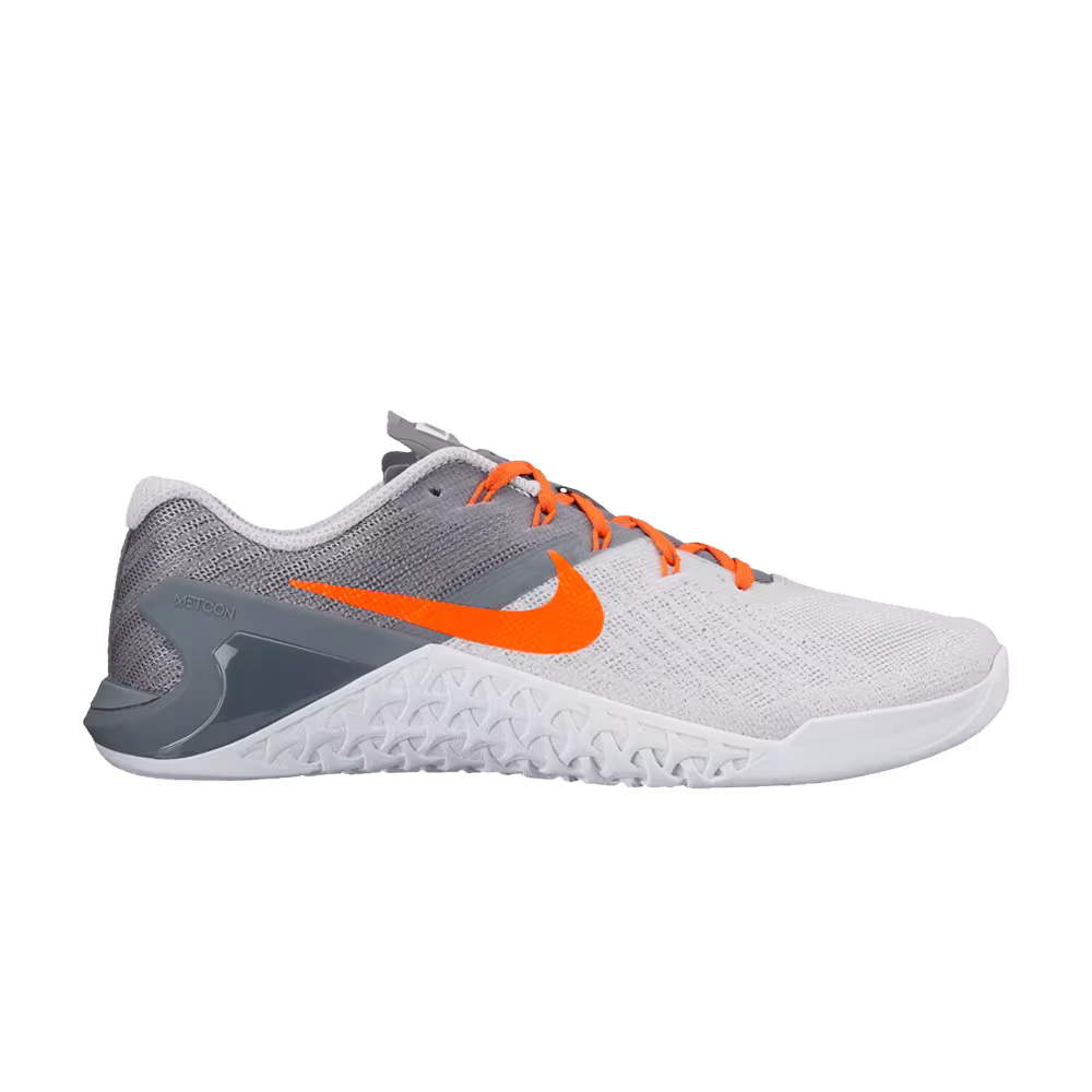 Nike Women's Metcon 3 Platinum Crimson