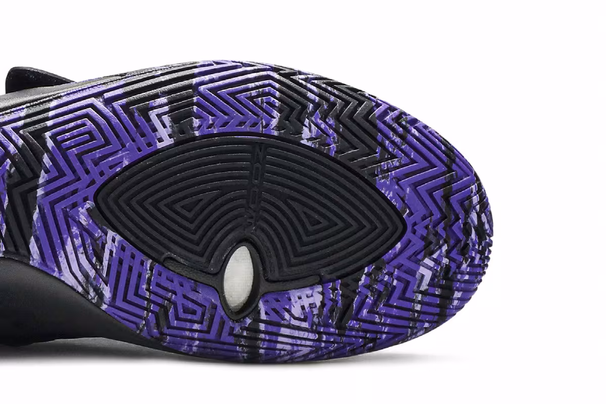 Nike Kyrie Flytrap 3 Black Court Purple, view 6